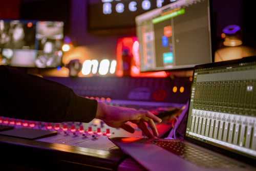 Best DAWs for MIDI Loops